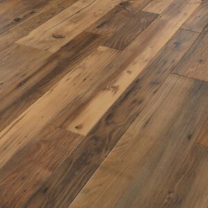 karndean floor_RPL-EW21 Reclaimed Chestnut Angled_CM