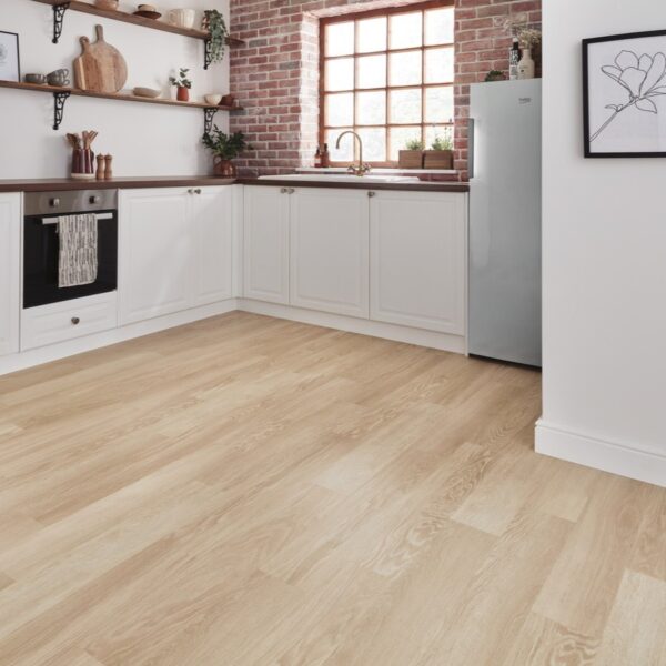 karndean_vinyl floor_KP154 Dutch Limed Oak Kitchen LS1_CM_knight tile