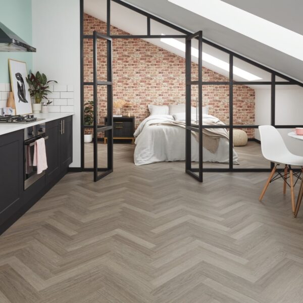 karndean_vinyl floor_SM-KP152 Grey Studio Oak Apartment LS3_CM_knight tile