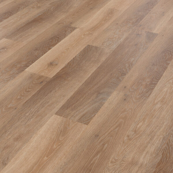 karndean_vinyl floor_scb-kp94-6-pale-limed-oak-angled-cm