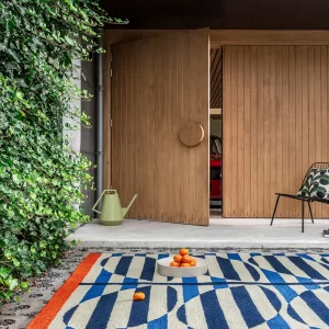 Orla Kiely Stripy Stem azure – indoor/outdoor 464308