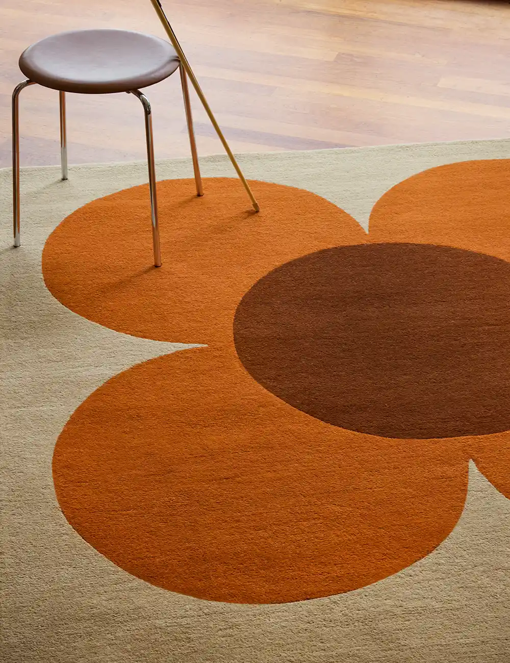 Orla Kiely Flower Placement Rug – Pumpkin / Ecru (158203) - Image 6