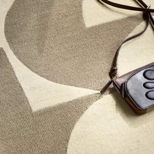 Orla Kiely Prism Flower Rug – Mushroom / Ecru (158009)